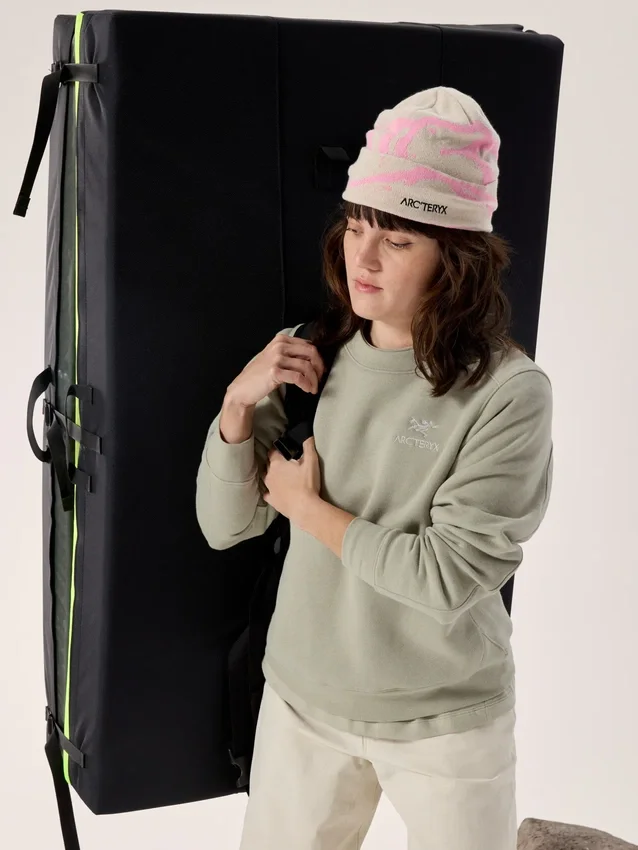 Emblem Fleece Crew Women's