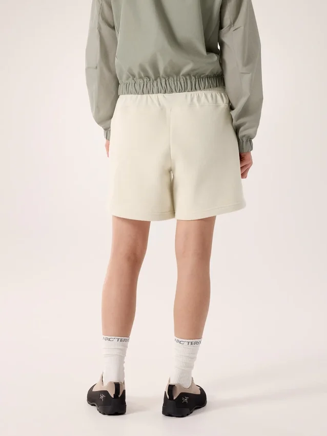 Emblem Fleece Short 6" Women's