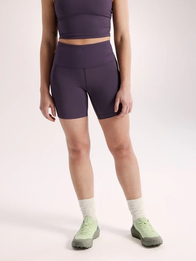 Essent High-Rise Utility Short 6" Women's