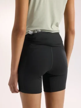 Essent High-Rise Utility Short 6" Women’s