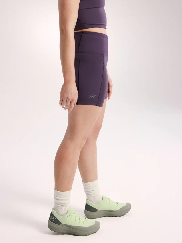 Essent High-Rise Utility Short 6" Women's