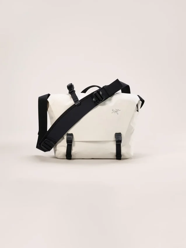 Granville 10 Courier Bag
